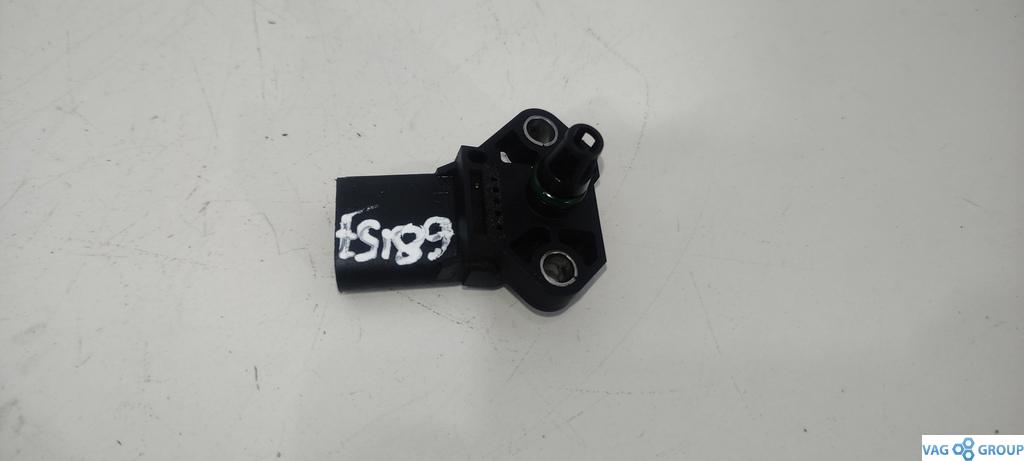 датчик абсолютного давления Volkswagen Passat B7 2013, 1.4 л., бензин, седан, 038906051C, BLG, BMY, CAVD, 0281002401, CTHA, CTHE, CAVE - фото №1