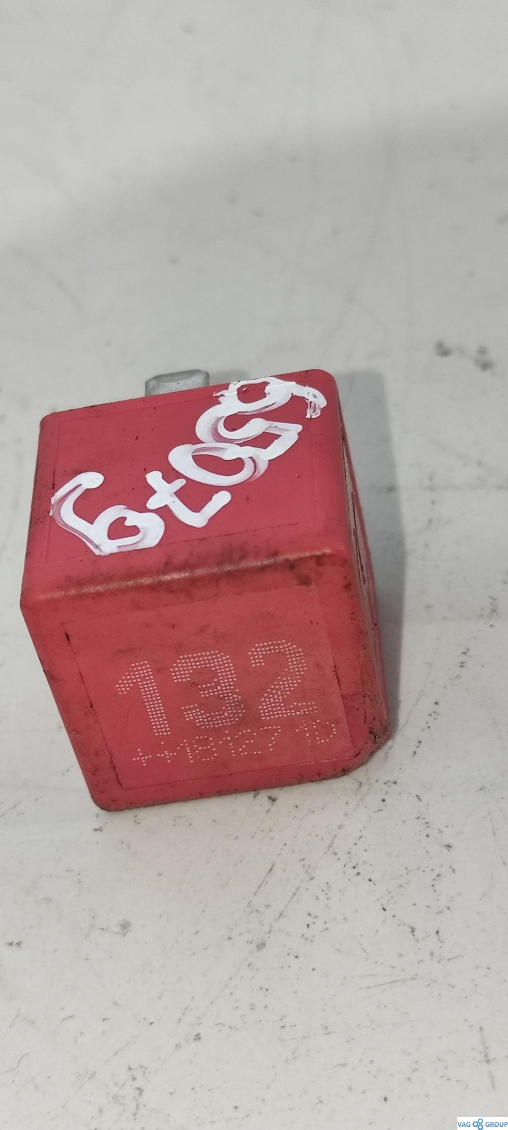 реле (прочие) Mercedes-Benz GLC-Класс X253/C253 2017, 2.2 л., дизель, внедорожник 5 дв., ., A0009821923 - фото №1