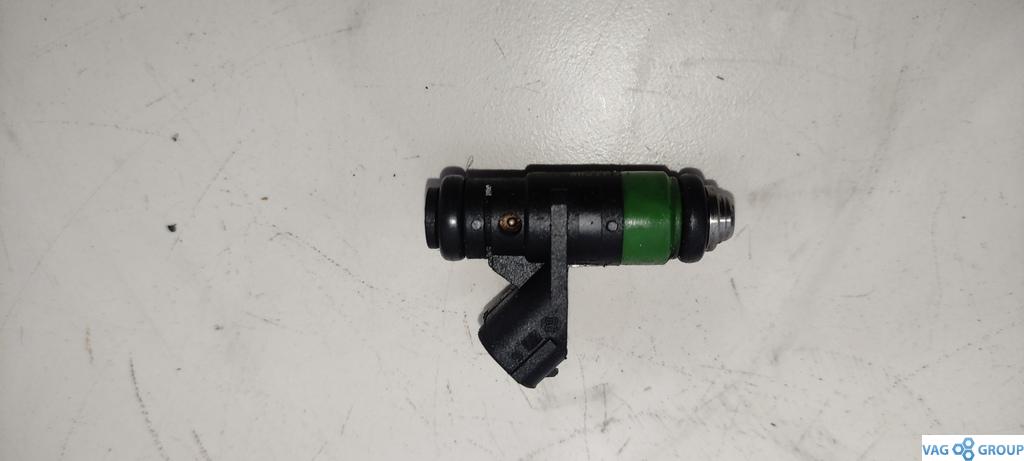 форсунка Skoda Fabia 2 поколение (5J) 2007, 1.2 л., бензин, хетчбэк 5 дв. - фото №1