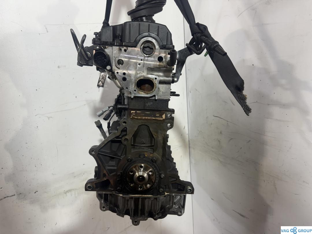 двигатель Volkswagen Transporter T5 2006, 1.9 л., TDi, дизель, фургон - фото №1