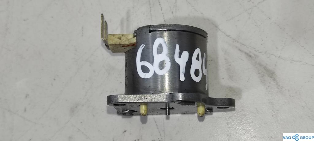 Соленоид (клапан) АКПП Volkswagen Passat B7 2013, 2.0 л., TSI, бензин, седан - фото №1