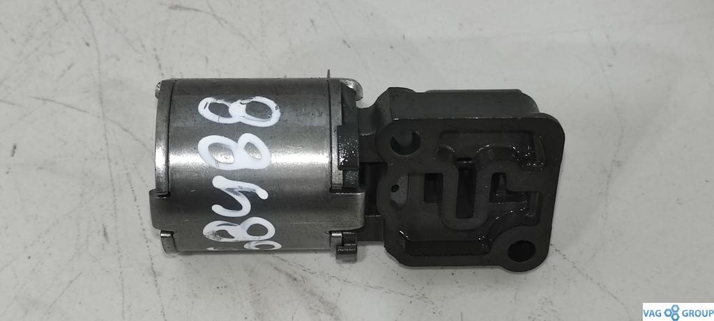 Соленоид (клапан) АКПП Volkswagen Passat CC 1 поколение 2010, 2.0 л., TSI, бензин - фото №1