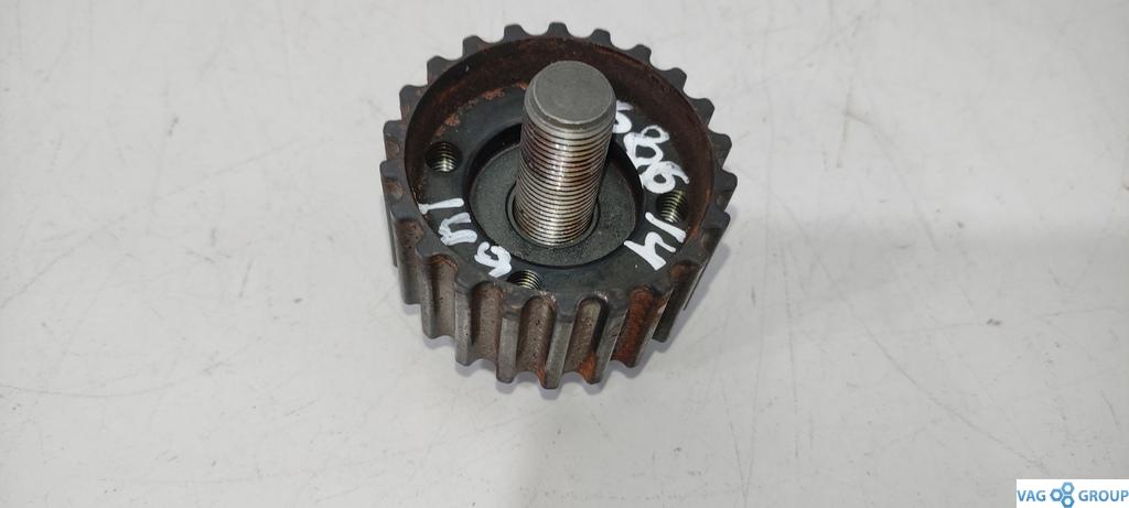 шестерня (звездочка) коленвала Volkswagen Passat B6 2009, 2.0 л., TDi, дизель, седан - фото №1