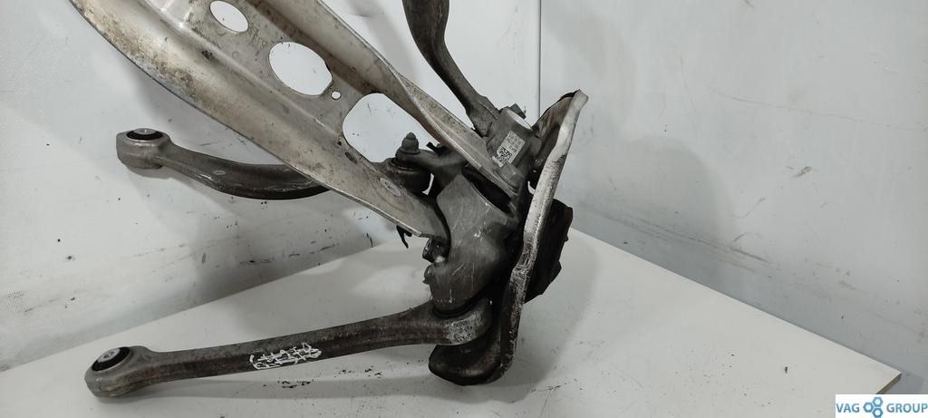 кулак задний левый Audi A7 4K 2022, бензин, седан - фото №1