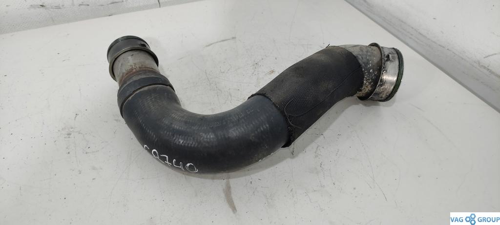 патрубок турбины Volkswagen Touareg 1 поколение 2005, 2.5 л., TDi, дизель, внедорожник 5 дв. - фото №1
