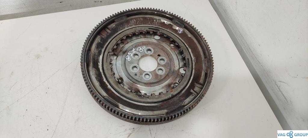 маховик Volkswagen Passat B7 2013, 1.4 л., TSI, бензин, седан - фото №1