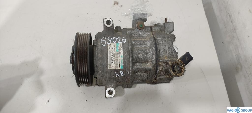 компрессор кондиционера Volkswagen Passat B7 2013, 2.0 л., TDi, дизель, седан - фото №1