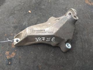 кронштейн КПП Audi A8 D2/4D 1996, 3.7 л., бензин, седан, 4D0399107E, AQG, AKC, 4D0399113AB