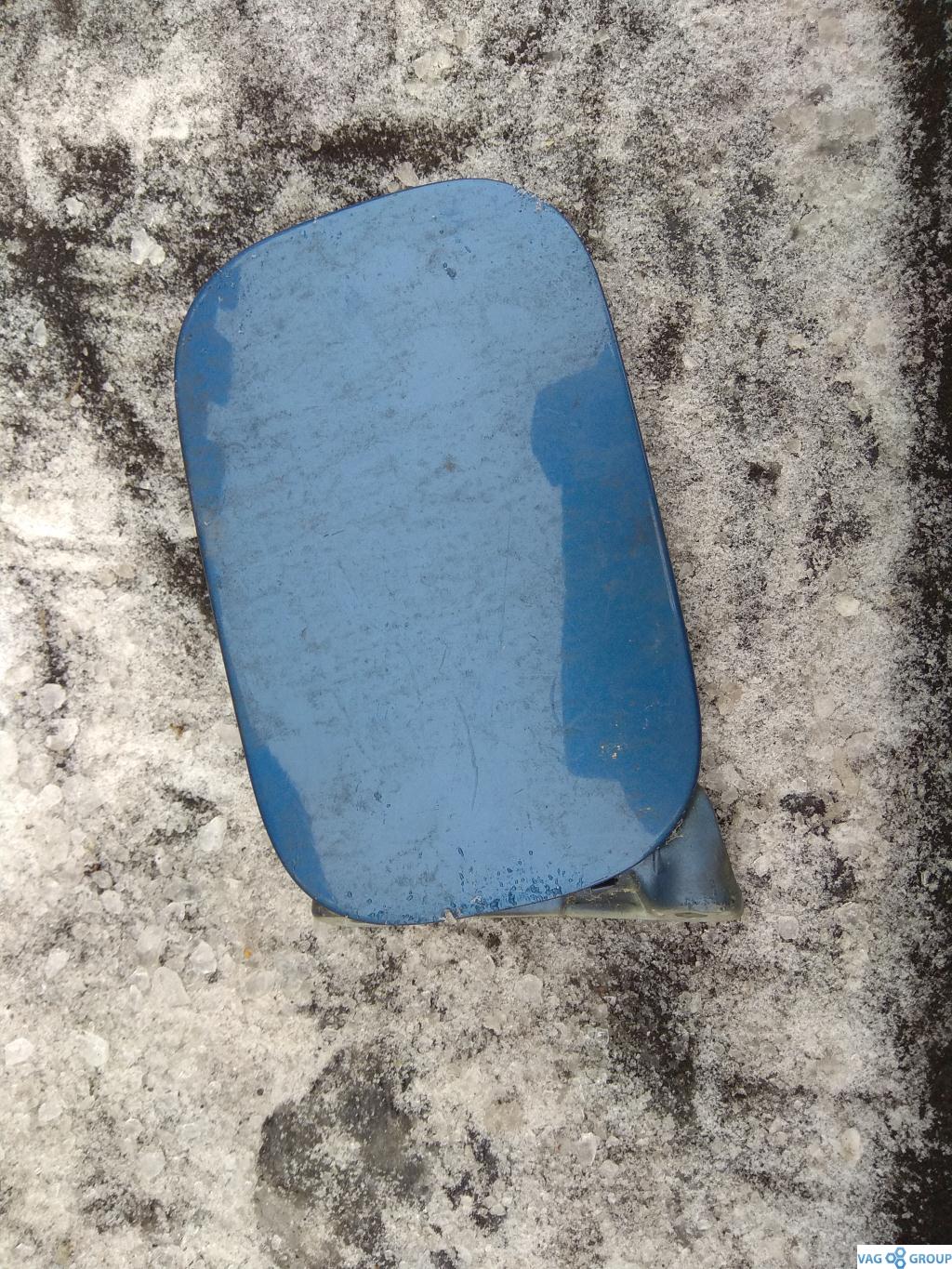 лючок топливного бака Audi A4 B6 2003, 1.8 л., бензин, седан, 8E0809905B, . - фото №1