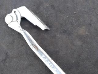 петля капота правая Skoda Superb 1 поколение 2005, 1.8 л., бензин, седан, 3B0823302A, .