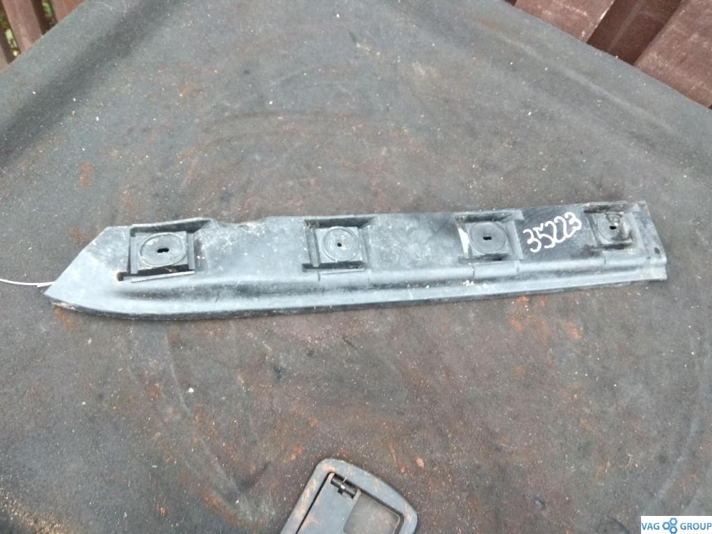 кронштейн заднего бампера Volkswagen Jetta 5 поколение 2009, 1.9 л., дизель, седан, 1K5807393, BLS, . - фото №1