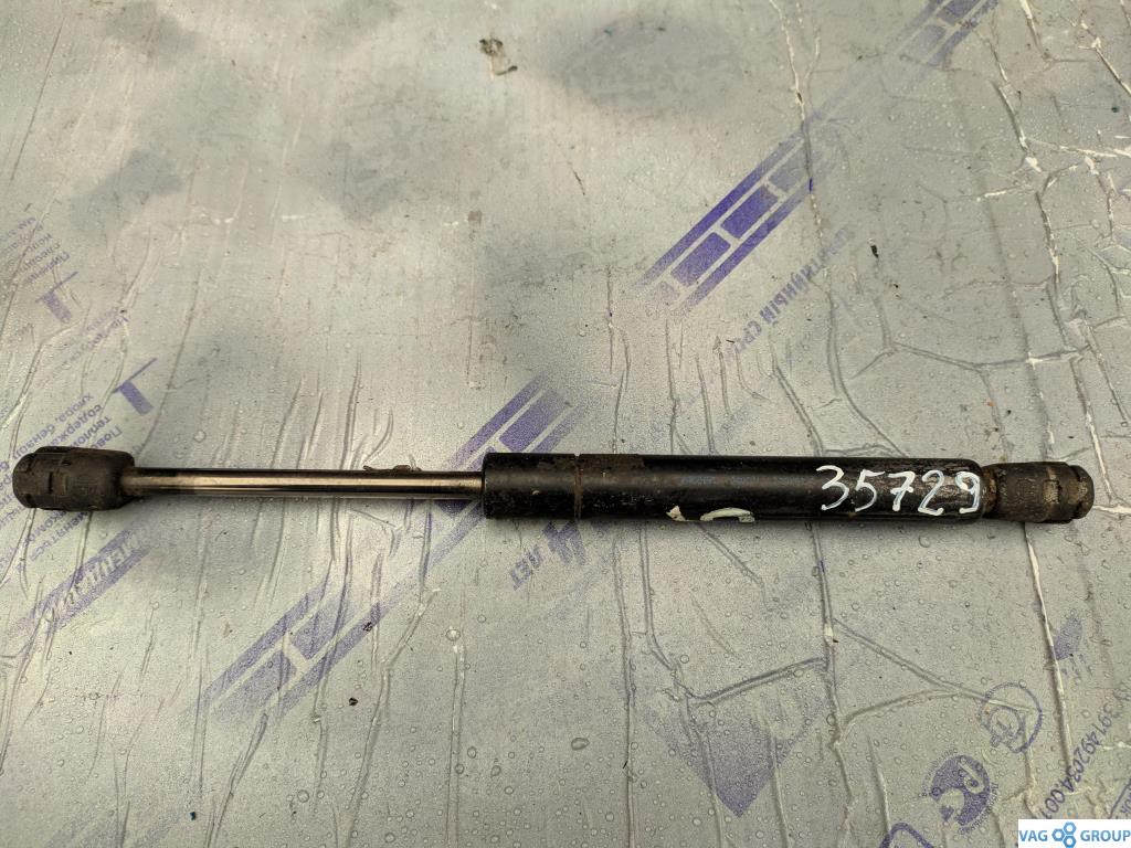 амортизатор крышки багажника (3-5 двери) Audi A6 4A/C4 1997, 1.8 л., бензин, седан, 8D5827552C, 8D5827552F, . - фото №1