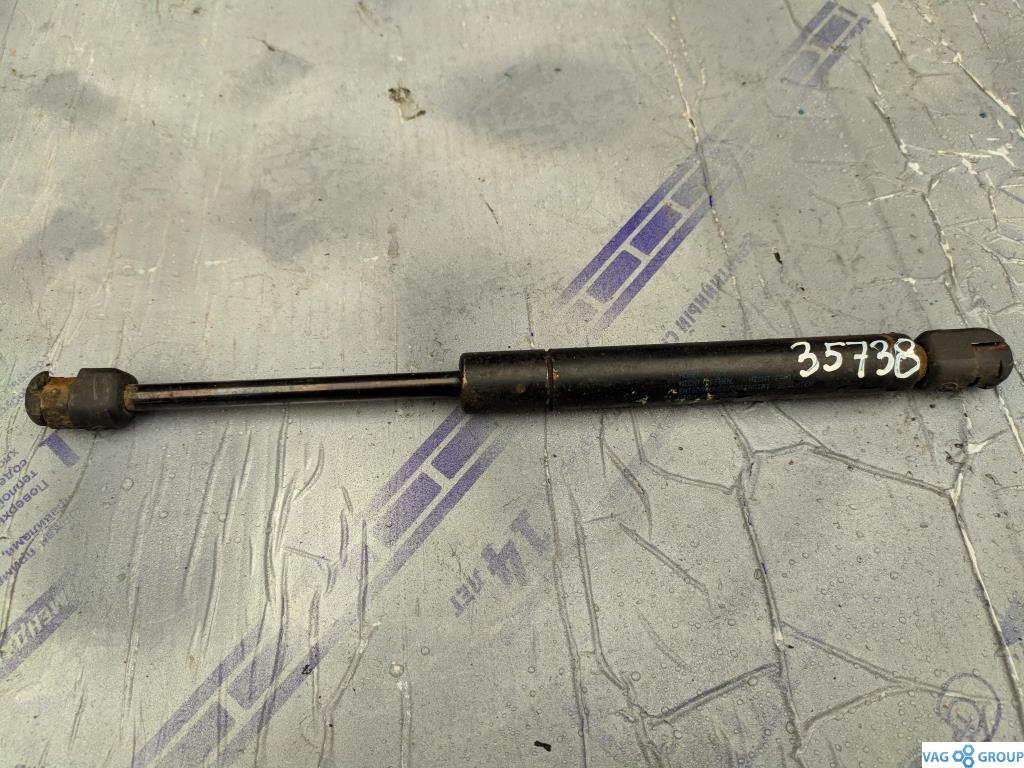 амортизатор крышки багажника (3-5 двери) Volkswagen Passat B5 1998, 1.8 л., бензин, седан, 8D5827552C, 8D5827552F, . - фото №1