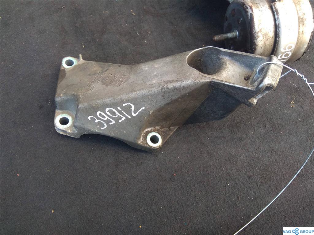 кронштейн двигателя Audi A4 B6 2003, 1.8 л., бензин, седан, 8E0199307A, AMB, AVJ, AWX, BFB, BKE, BEX, 8E0199305A, . - фото №1