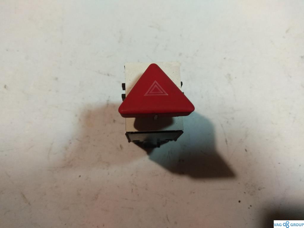 кнопка аварийной сигнализации Volkswagen Passat B6 2006, 2.0 л., бензин, седан, 3C0953509A, . - фото №1