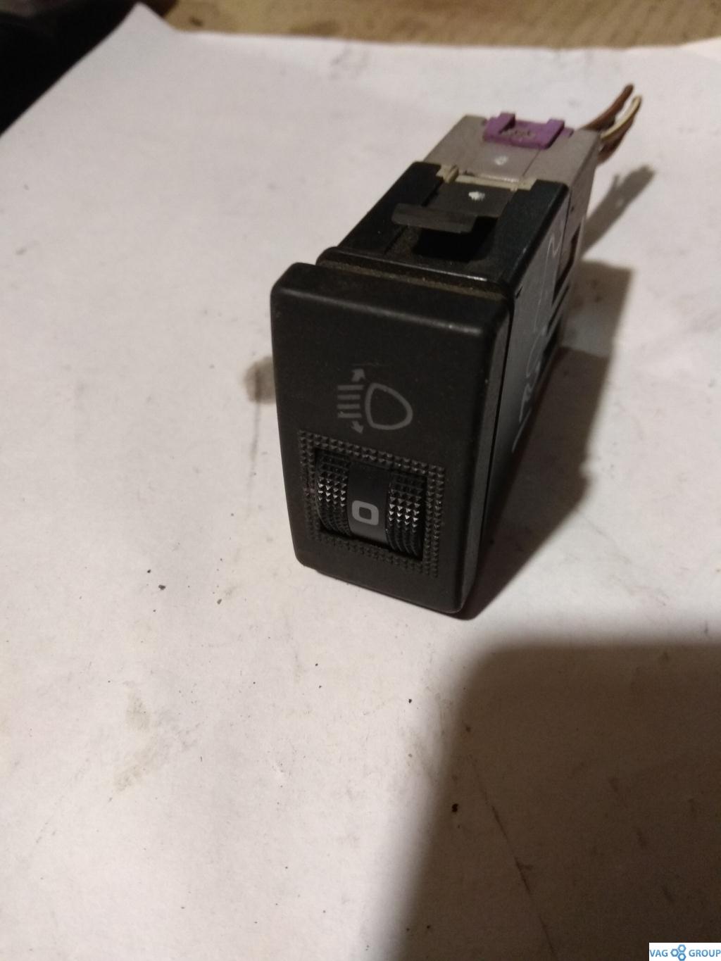 кнопка корректора фар Audi A6 4A/C4 1997, 1.8 л., бензин, седан, 8D0941301, . - фото №1