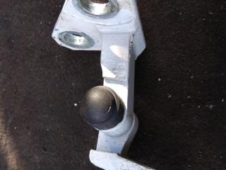 петля двери Volkswagen Passat CC 1 поколение 2010, 2.0 л., бензин, седан, 3C4833402D, .