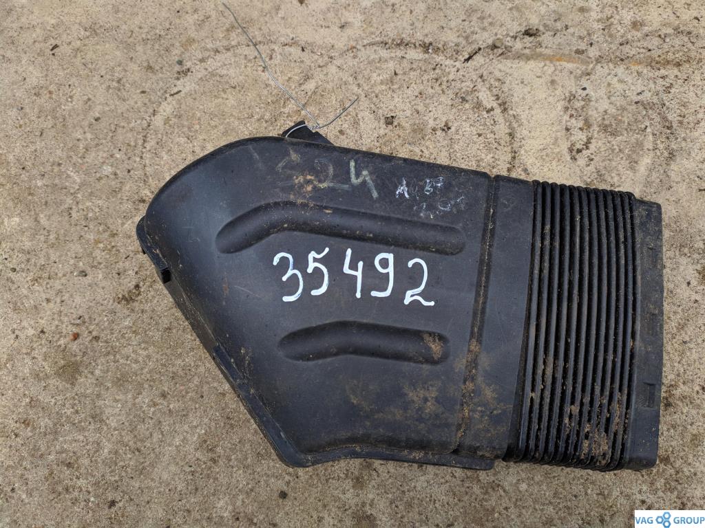 воздуховод Audi A4 B7 2006, 1.9 л., TDi, дизель, седан, 8E0129617D, BPG, ALT, AUK, BPJ, BWE, BFB, BWT, BKH, BGB, BUL, BYK, ALZ, ASB, BPP, BSG, BDG, BKN, . - фото №1