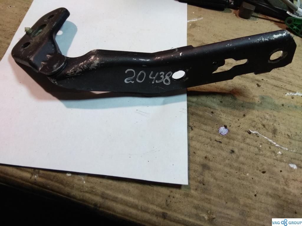 петля капота левая Audi A6 4F/C6 2006, 3.2 л., бензин, седан, 4F0823301, . - фото №1