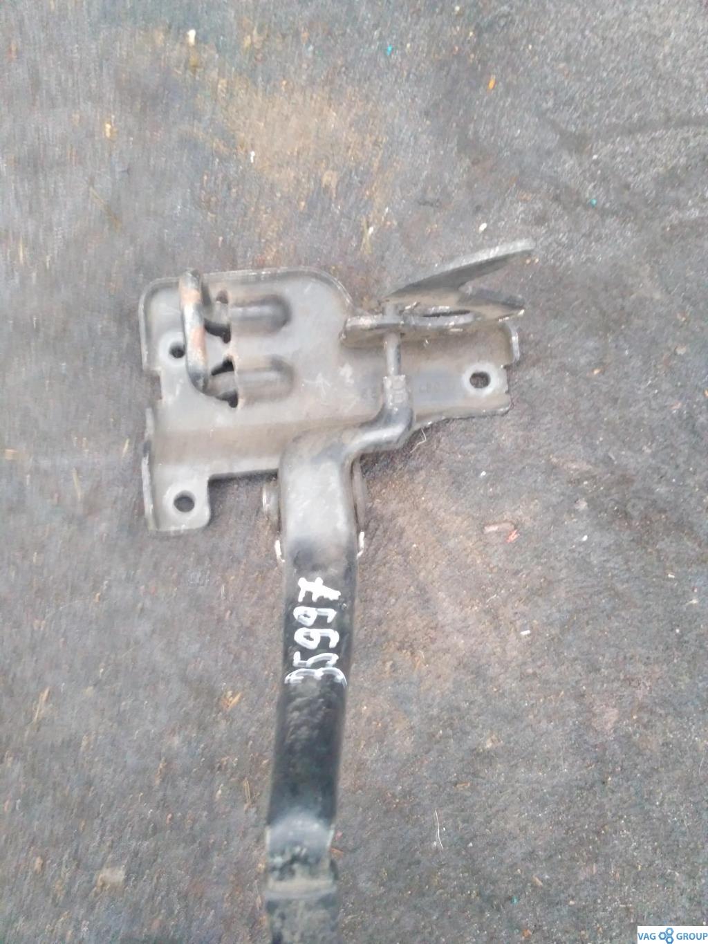 замок капота Audi A4 B6 2003, седан, 8E0823480D, 8E0823480B, . - фото №1