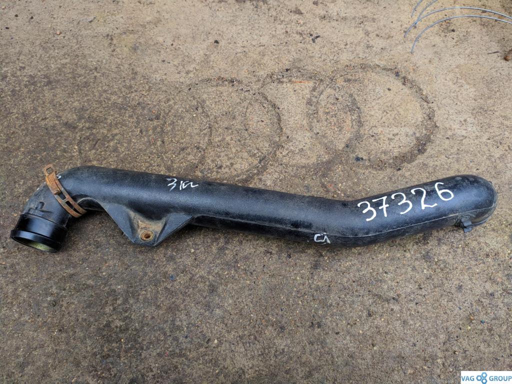 патрубок (трубопровод, шланг) Volkswagen Golf 3 поколение 1994, 1.9 л., TDi, дизель, хетчбэк 5 дв., 1H0145840R, AFN, AHU, 1H0145762AD, 1H0145762AE, 1H0145840L, ALE - фото №1