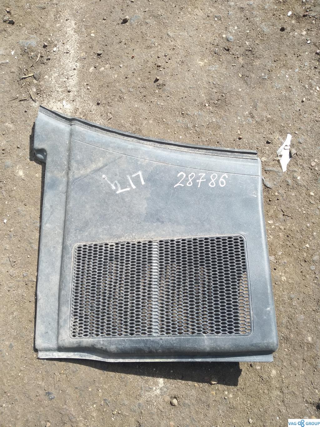 дождевик Audi A4 B6 2003, 1.8 л., бензин, седан, 8E1819447A, . - фото №1