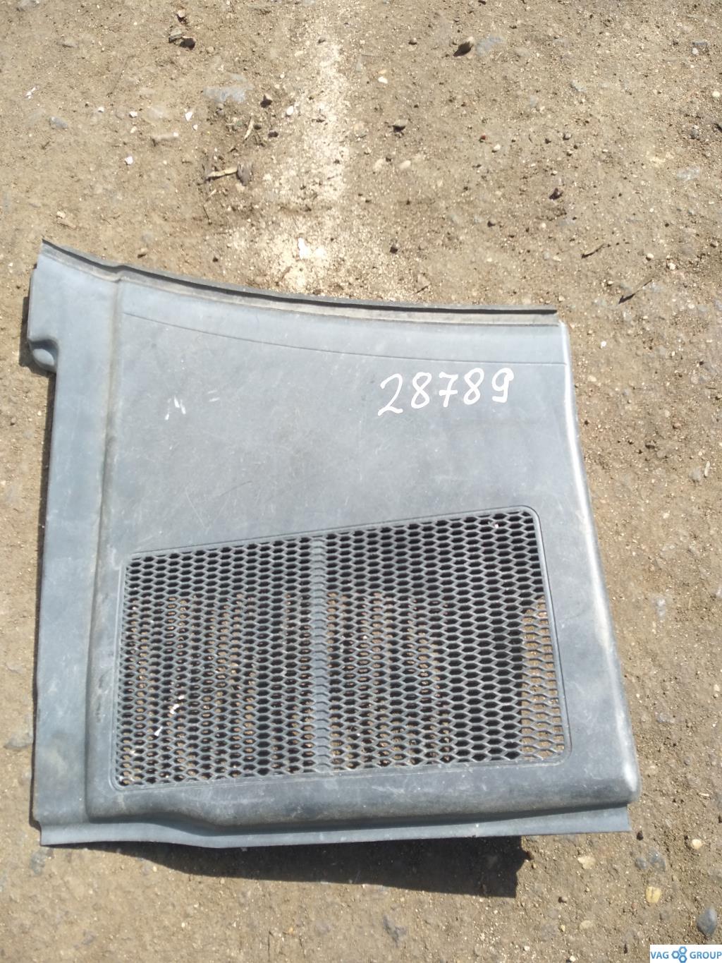 дождевик Audi A4 B6 2003, 1.8 л., бензин, седан, 8E1819447A, . - фото №1