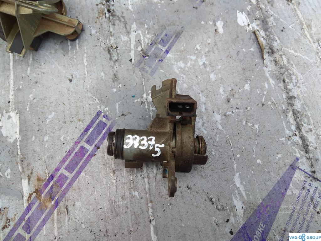 замок багажника Audi A4 B6 2003, 1.9 л., TDi, дизель, универсал, 8E0827573, 8E0827573A, 8E0827573C, 8E0827573D, . - фото №1