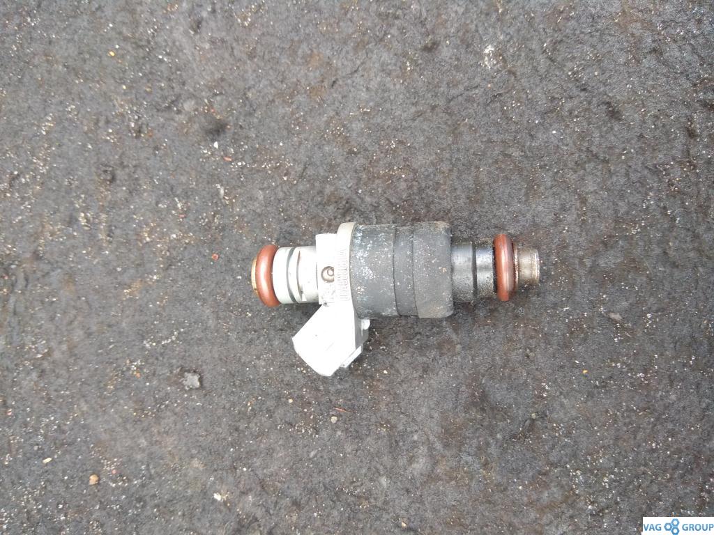 форсунка Skoda Octavia 2 поколение (A5) 2005, 1.8 л., бензин, хетчбэк 5 дв., 06A906031A, AVU, AUM, AQY, AGU, AGN, AEH, AKL, ARZ, AZH, APK, APF, . - фото №1