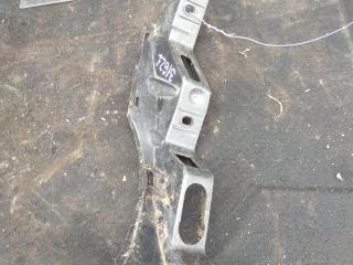 кронштейн переднего бампера Volkswagen Passat B6 2007, 2.0 л., бензин, седан, 3C0807889, 3C0807889A, .