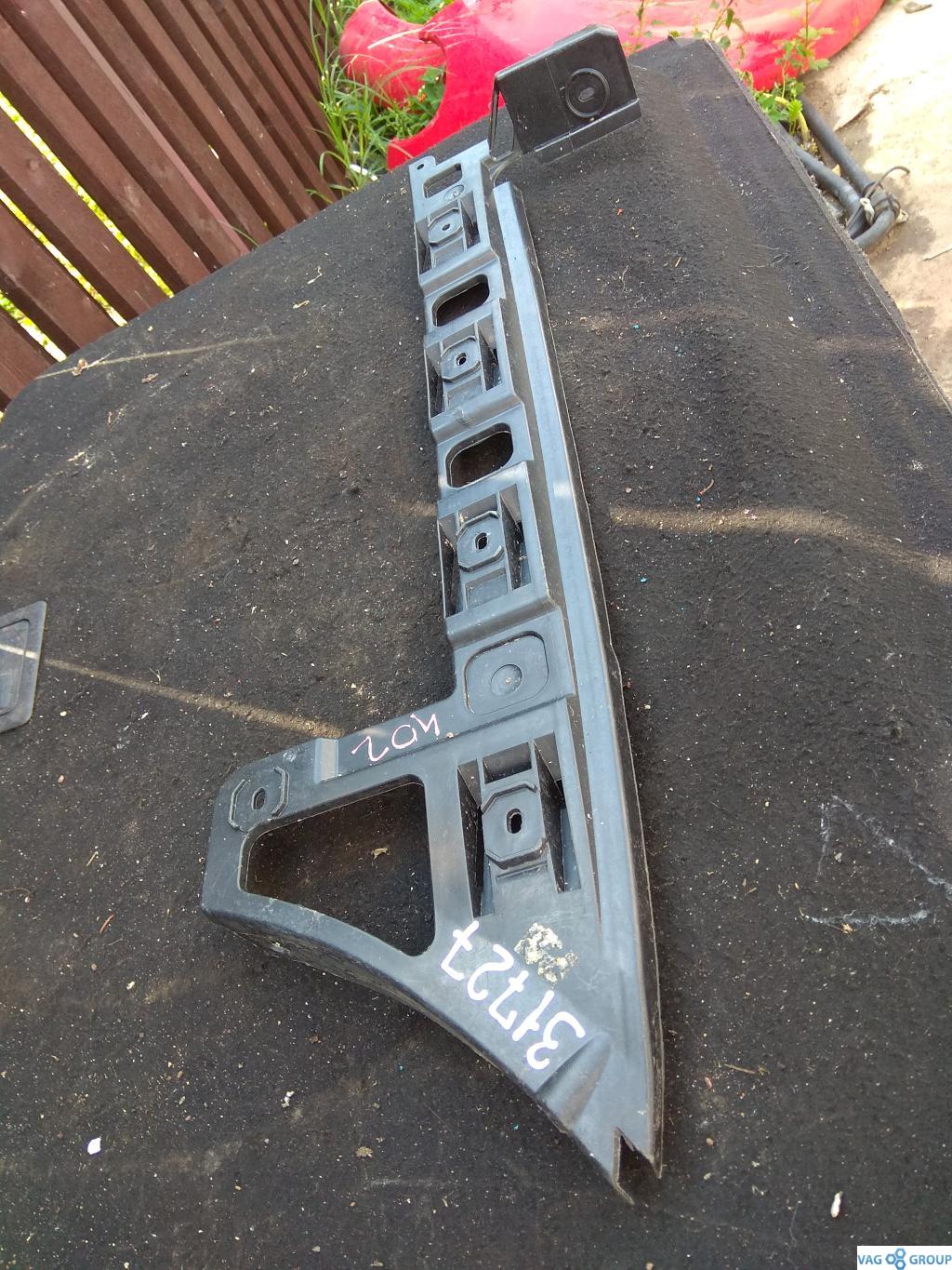 Крепление бампера заднего Volkswagen Passat B6 2007, 2.0 л., бензин, седан, 3C5807393, 3C5807393C, 3C5807393D, . - фото №1