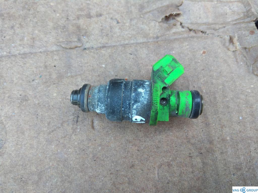 форсунка Audi A6 4B/C5 2000, 2.4 л., бензин, седан, 078133551BB, AGA, BDV, ALG, ACK, ALF, AMM, AJG, ASM, ABC, . - фото №1