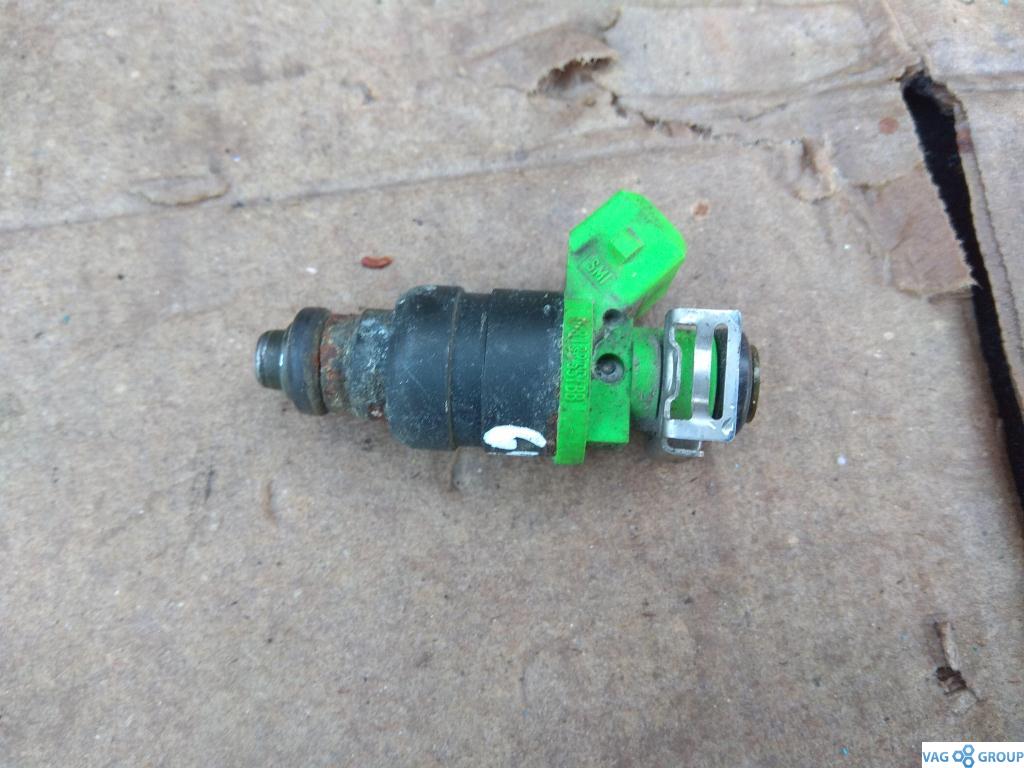 форсунка Audi A6 4B/C5 2000, 2.4 л., бензин, седан, 078133551BB, AGA, BDV, ALG, ACK, ALF, AMM, AJG, ASM, ABC, . - фото №1