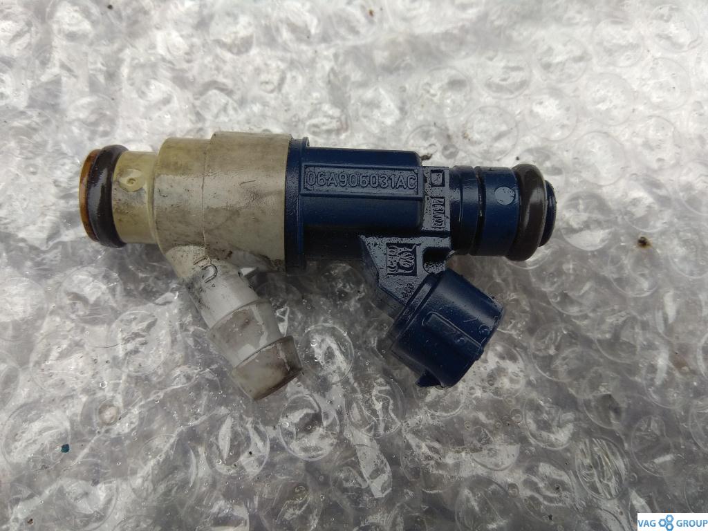 форсунка Volkswagen Transporter T5 2006, 2.0 л., бензин, микроавтобус, 06A906031AC, AXA, 0280155995, AZG, AZJ, AVH, AZL - фото №1