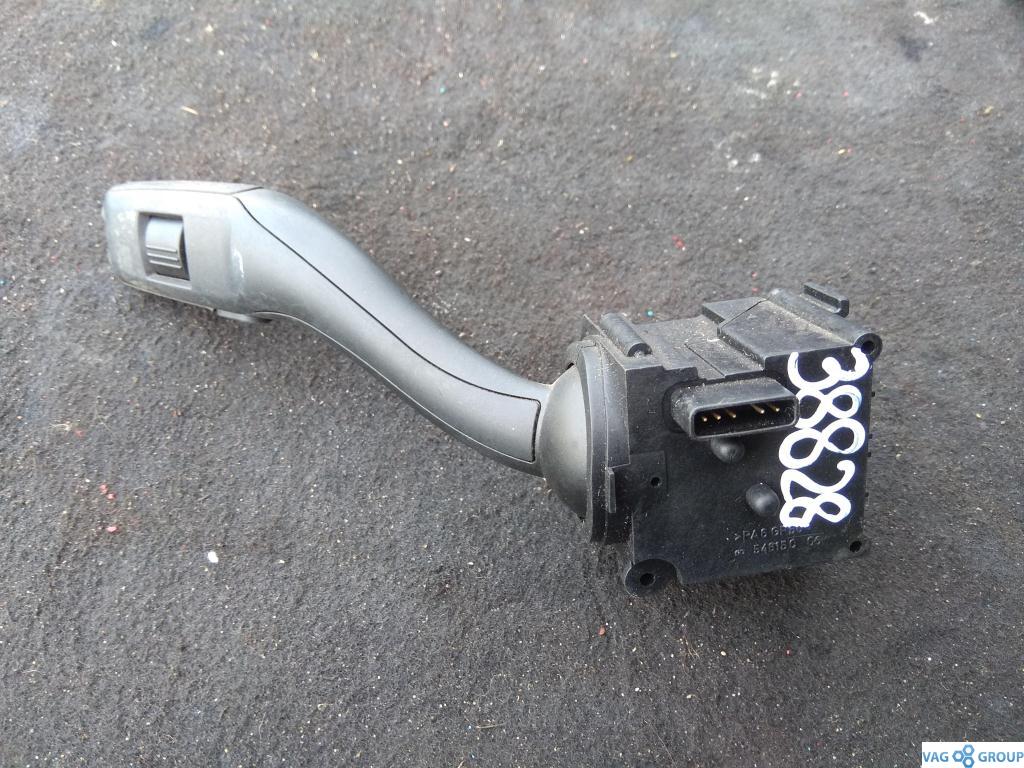 переключатель подрулевой (стрекоза) Audi A4 B6 2003, 1.8 л., бензин, седан, 4E0953503B, 4E0953521, 4E0953513A, 4F0953549A, 8E0953549N, 8E0953549F, 4E0953503C, 4E0953521B, 4E0953541A, 4E0953541B, 4F0953549B, 4F0953549C, 8E0953503B, 8E0953549J, 8E0953549L, . - фото №1