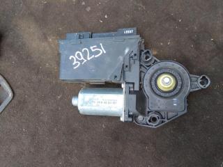 моторчик стеклоподъемника задний левый Audi A4 B7 2006, 1.8 л., бензин, седан, 8E0959801E, 8E0959801A, .