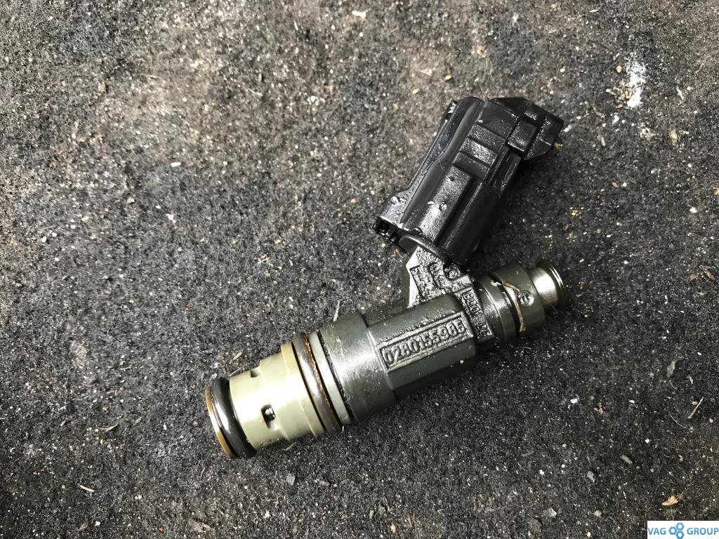 форсунка Volkswagen Jetta 4 поколение 2001, 2.8 л., бензин, седан, 022906031F, AZX, AYL, APF, AQP, AUE, AQN, AMV, . - фото №1