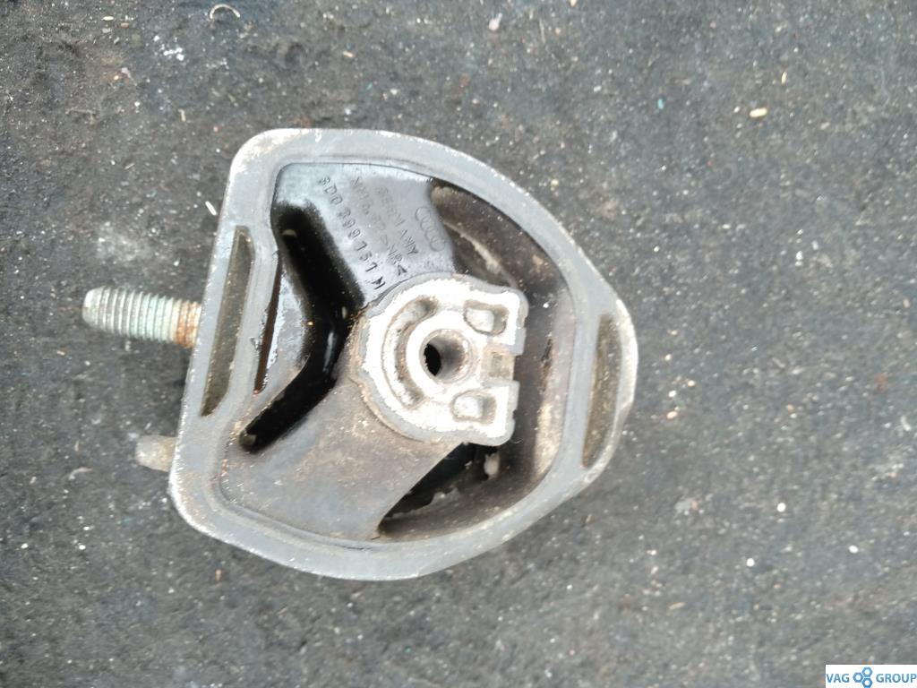 подушка крепления КПП Audi A6 4B/C5 2000, 2.8 л., бензин, седан, 8D0399113AB, 8D0399151H, . - фото №1