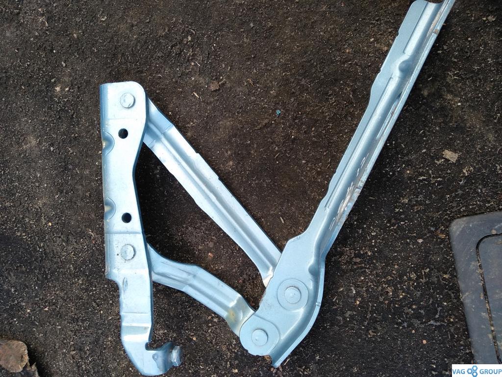 петля капота правая Volkswagen Eos 1 поколение 2008, 2.0 л., бензин, кабриолет, 1Q0823302C, . - фото №1