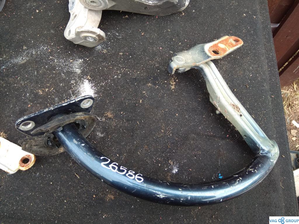 петля крышки багажника Volkswagen Passat B6 2007, 2.0 л., бензин, седан, 3C5827302B, . - фото №1