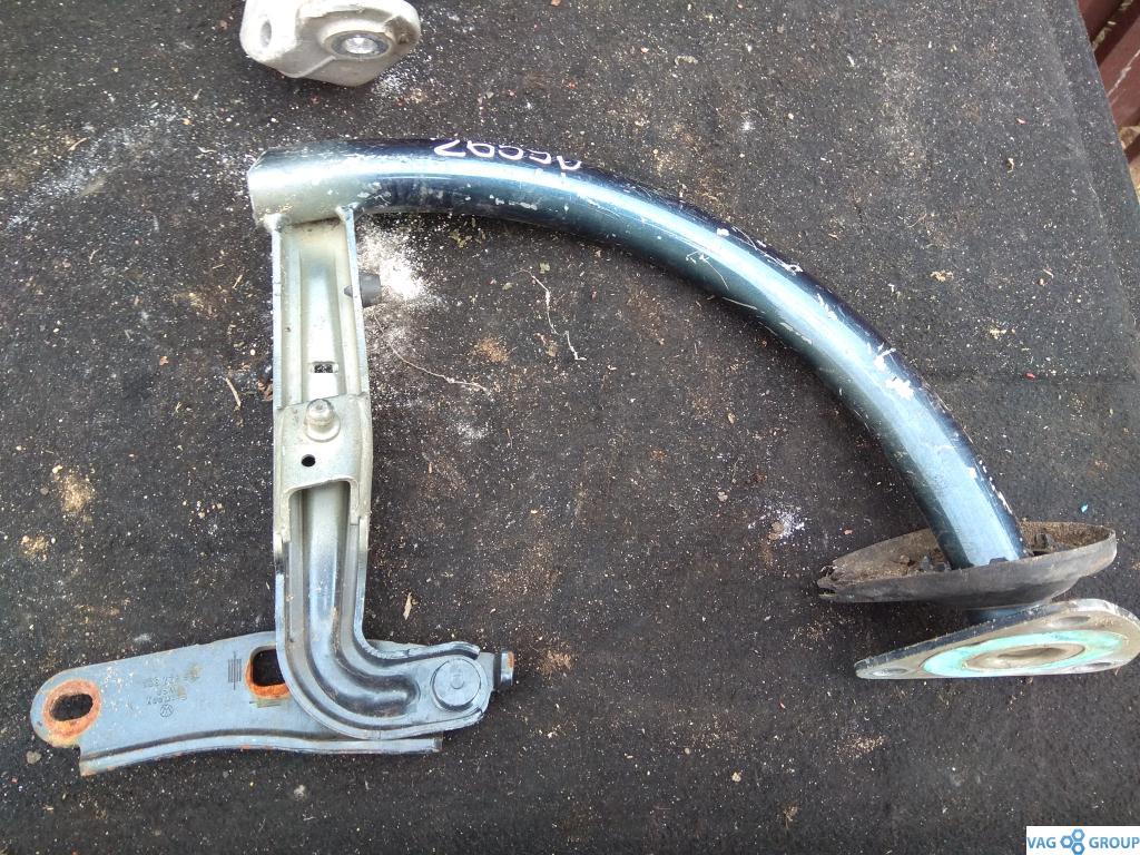петля крышки багажника Volkswagen Passat B6 2007, 2.0 л., бензин, седан, 3C5827301B, . - фото №1
