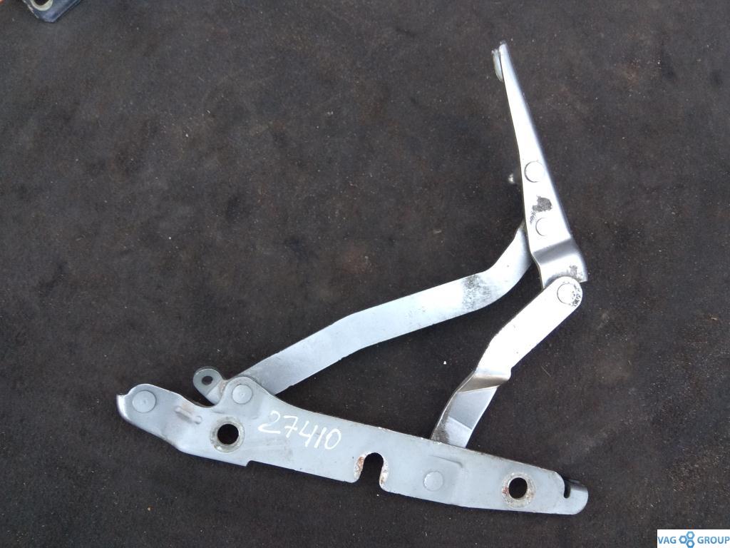 петля крышки багажника Audi A4 B7 2006, 2.0 л., бензин, седан, 8E5827302C, 8E5827302G, . - фото №1