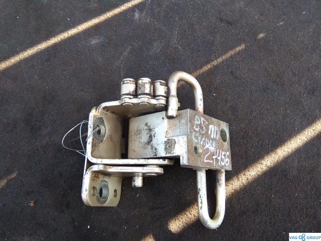 петля двери Audi A6 4B/C5 2000, 2.8 л., бензин, седан, 4B0831412B, . - фото №1