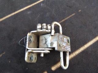 петля двери Audi A6 4B/C5 2000, 2.8 л., бензин, седан, 4B0831412B, .