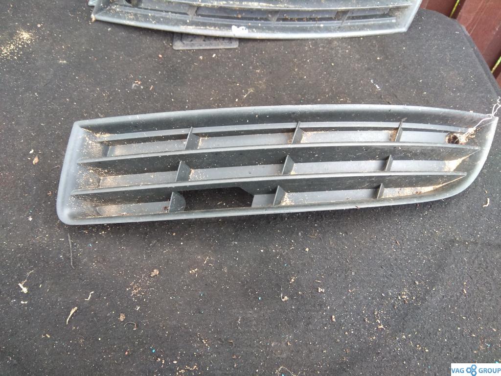 рамка фары противотуманной левой Volkswagen Passat B6 2007, 2.0 л., бензин, седан, 3C0853665, . - фото №1