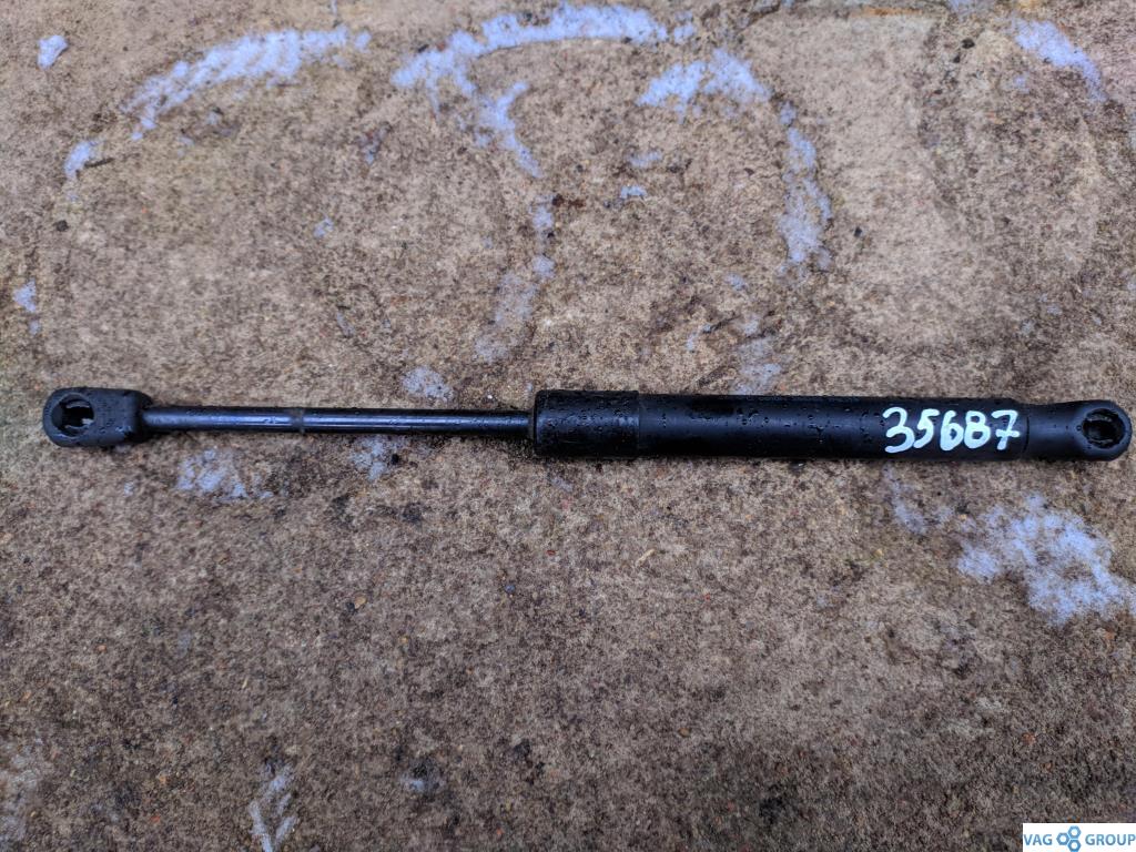 амортизатор крышки багажника (3-5 двери) Audi A6 4B/C5 2000, 2.5 л., TDi, дизель, седан, 4B5827552G, . - фото №1