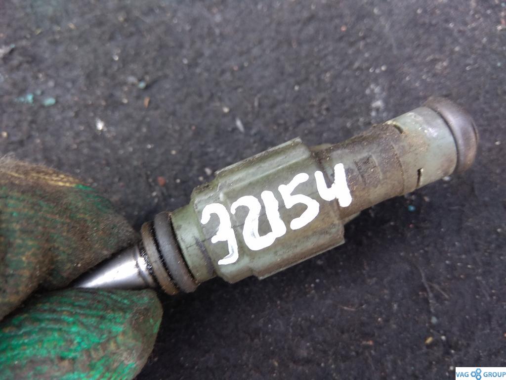 форсунка Audi A6 4B/C5 1999, 1.8 л., бензин, седан, 06B133551B, ANB, APU, ARK, . - фото №1