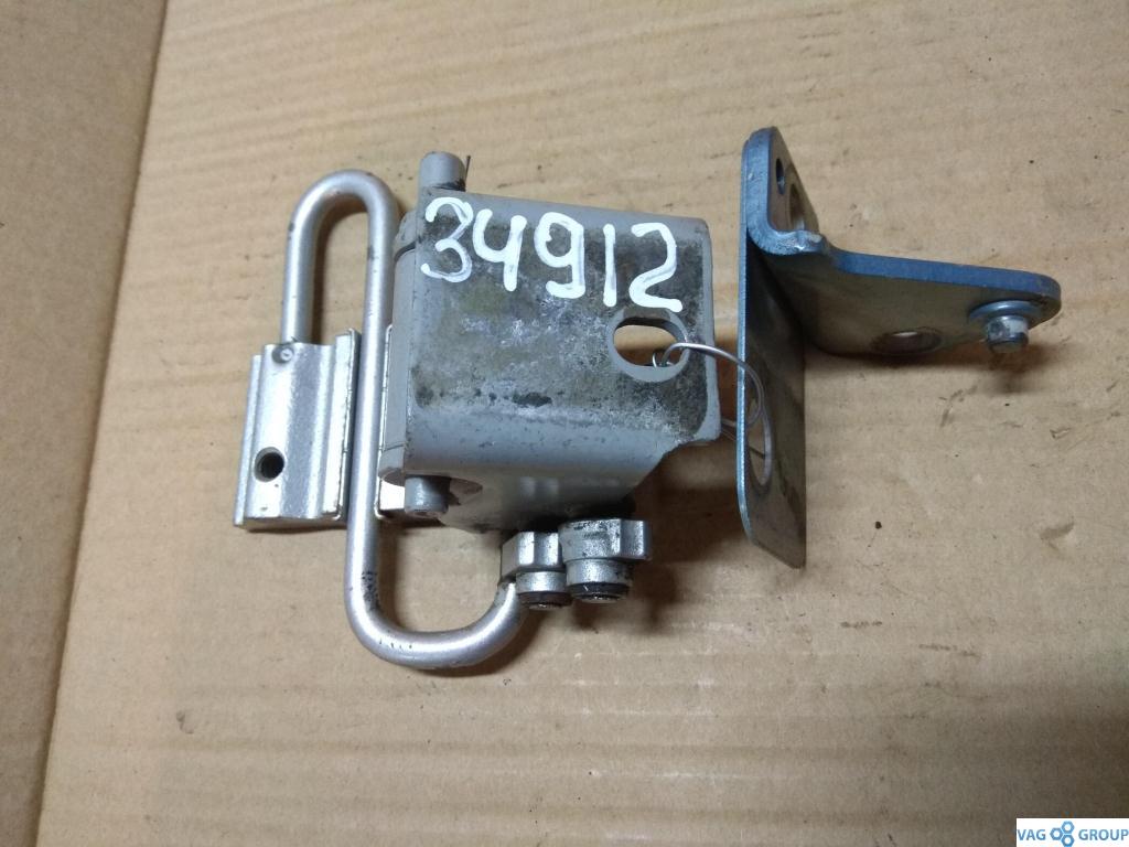 петля двери Audi A6 4B/C5 2000, 1.8 л., бензин, седан, 4B0833411E, ANB, APU, AJM, AVG, ARK, ARH, . - фото №1