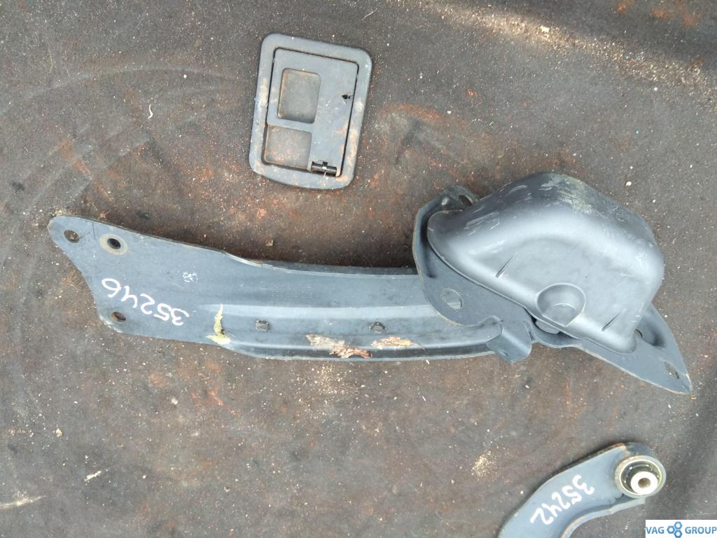 рычаг задний левый Volkswagen Passat B6 2007, 2.0 л., бензин, седан, 3C0505225, BWA, . - фото №1