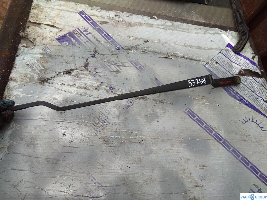 щеткодержатель (поводок стеклоочистителя, дворник) Audi A3 8L 1999, 1.8 л., бензин, хетчбэк 5 дв., 1J1955409A, 1J1955409G, . - фото №1